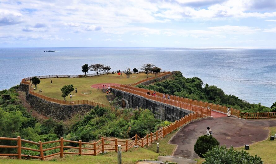 沖繩南部風與海的交會點—知念岬公園